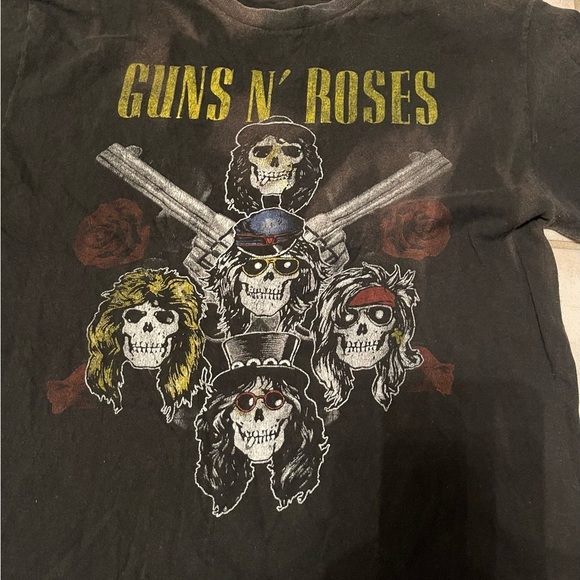 Guns N’ Roses Rock band skull  T-shirt. Size medium “not in this lifetime” 2016 - Picture 3 of 5